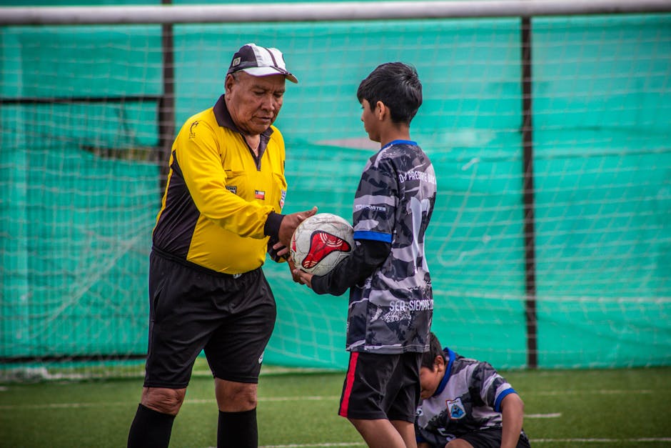 Free stock photo of football training, soccer players, youth football