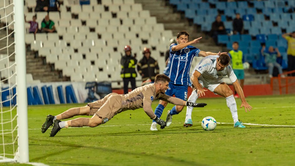 Ботев Пловдив отнесе Добруджа като гост в исторически мач на "Дружба"